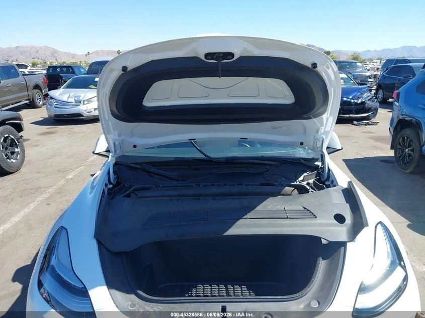 Tesla Model Y * LONG RANGE* DUAL MOTOR* AWD* , снимка 10 - Автомобили и джипове - 55279742