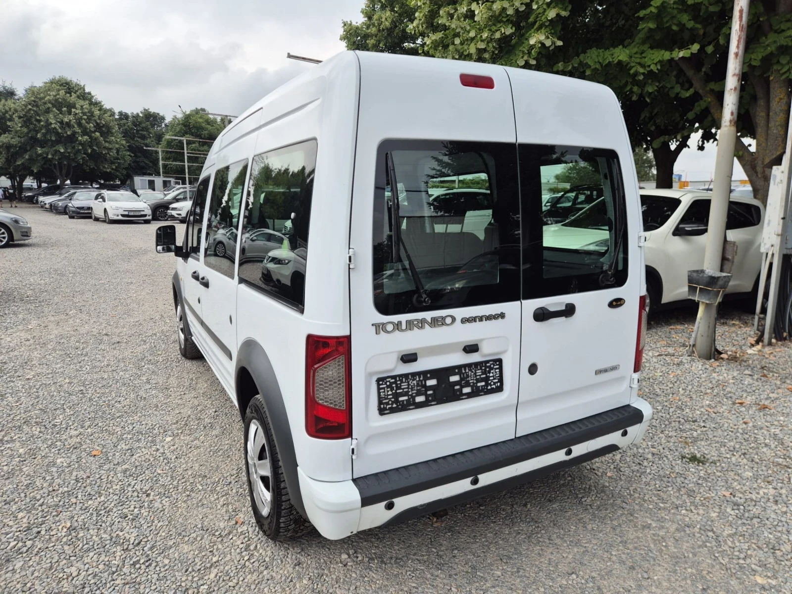 Ford Connect 1.8cdti+ Maxi, снимка 4 - Автомобили и джипове - 55372442
