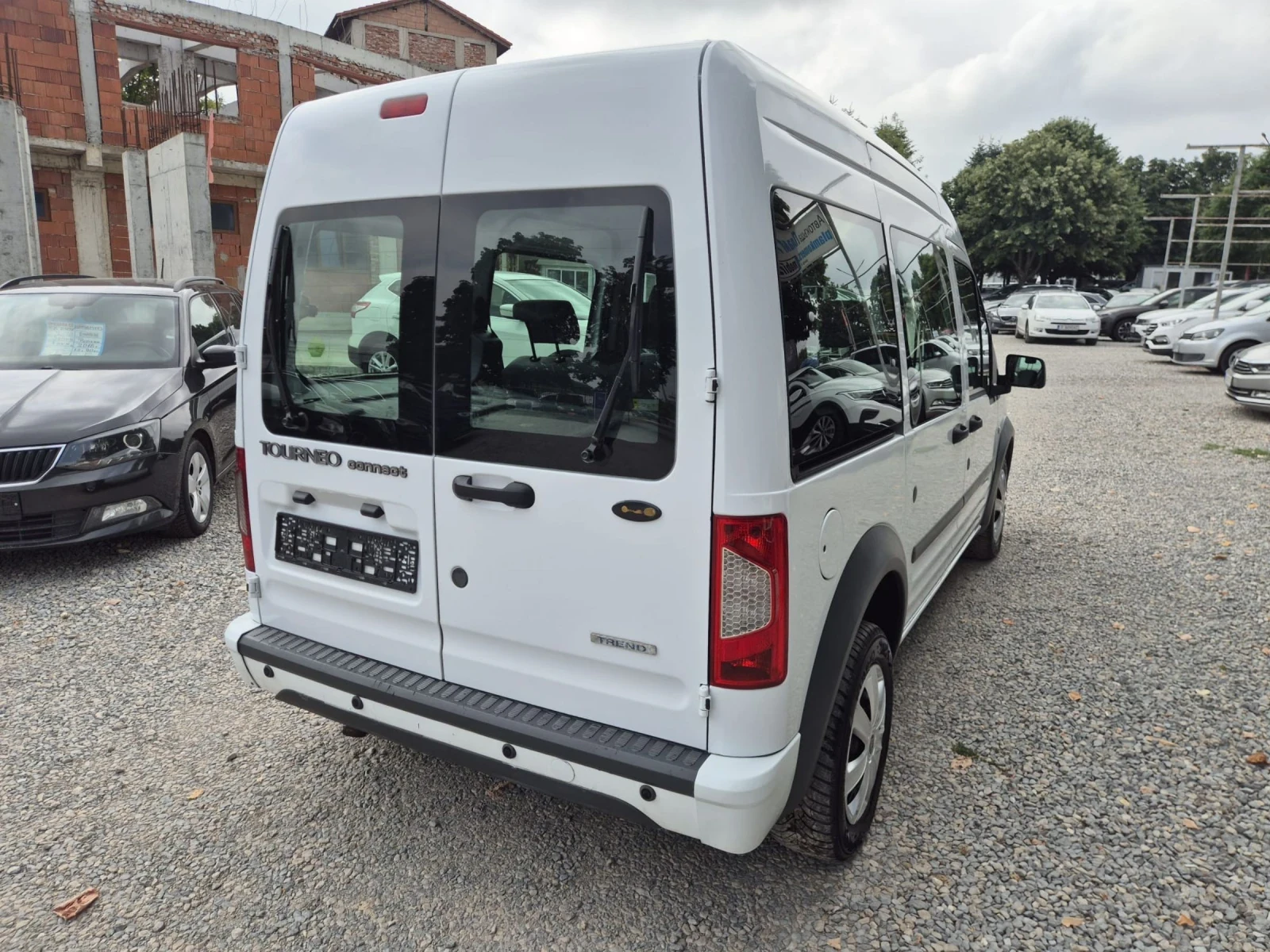 Ford Connect 1.8cdti+ Maxi, снимка 3 - Автомобили и джипове - 55372442