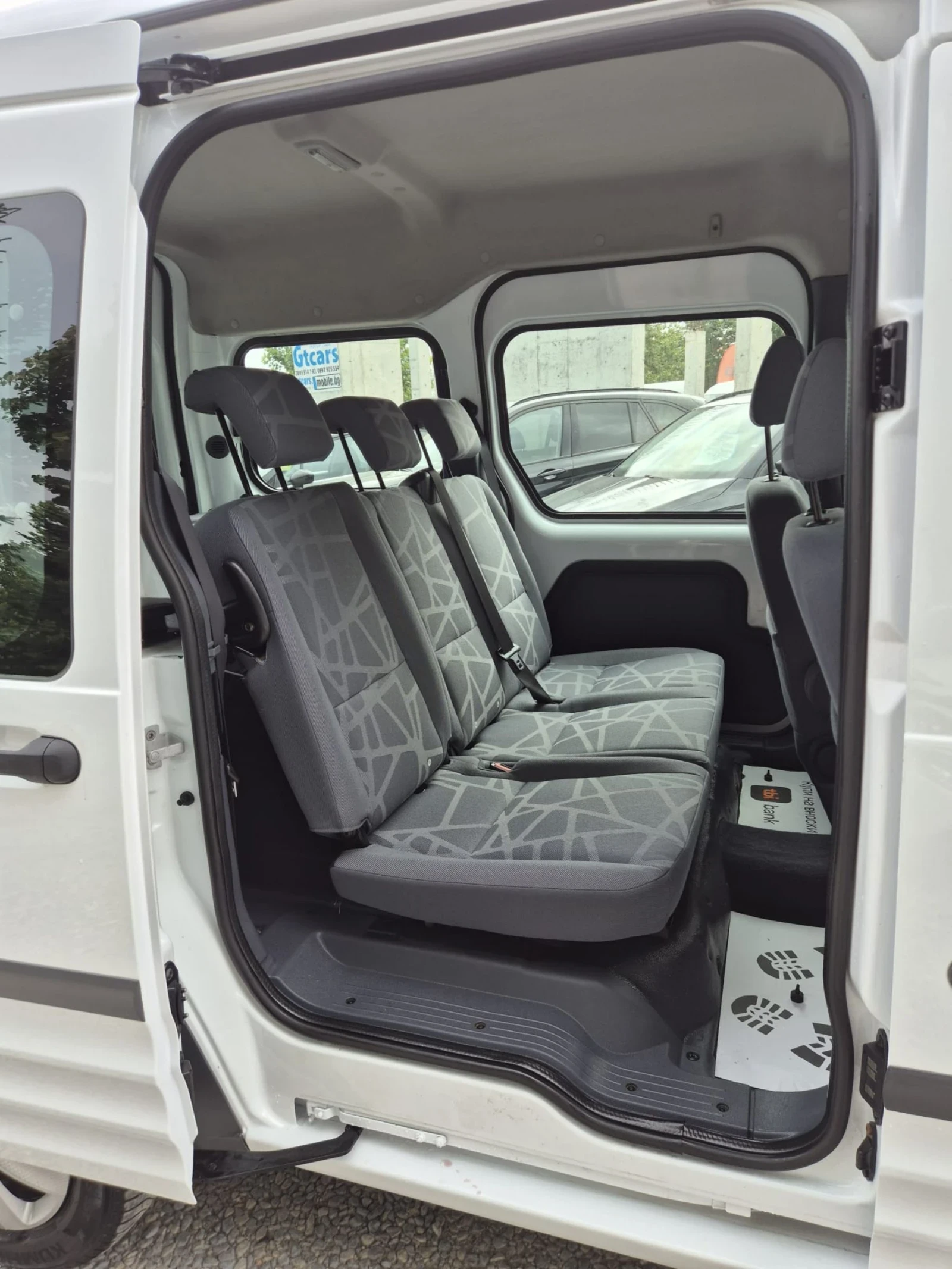 Ford Connect 1.8cdti+ Maxi, снимка 8 - Автомобили и джипове - 55372442
