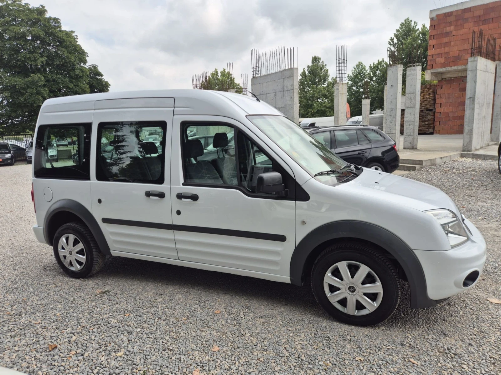 Ford Connect 1.8cdti+ Maxi, снимка 6 - Автомобили и джипове - 55372442