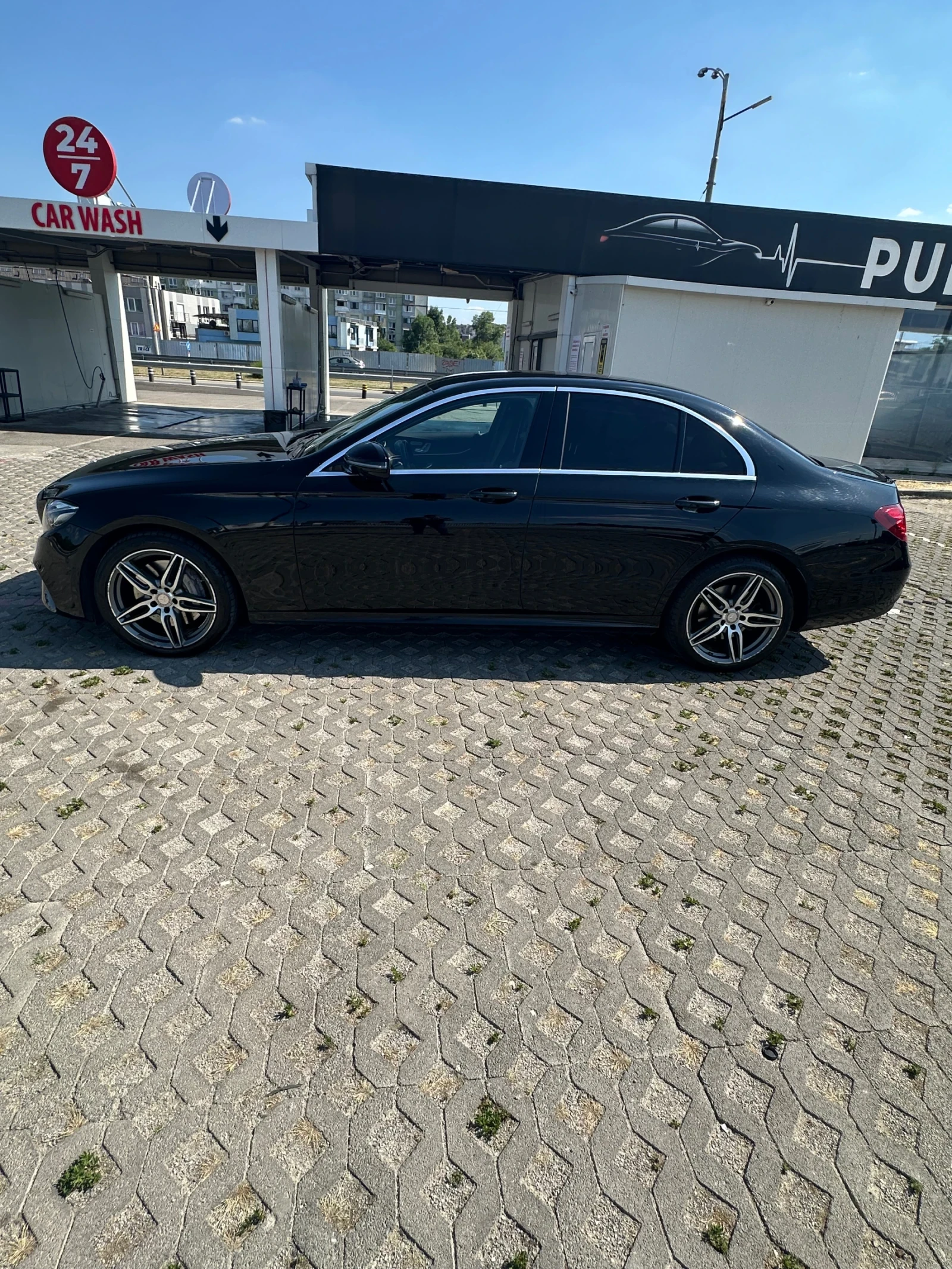 Mercedes-Benz E 350 ПОДГРЕВ/ОБДУХВАНЕ/HEAD-UP/360CAMERA/МАСАЖ/DISTR, снимка 2 - Автомобили и джипове - 55886280