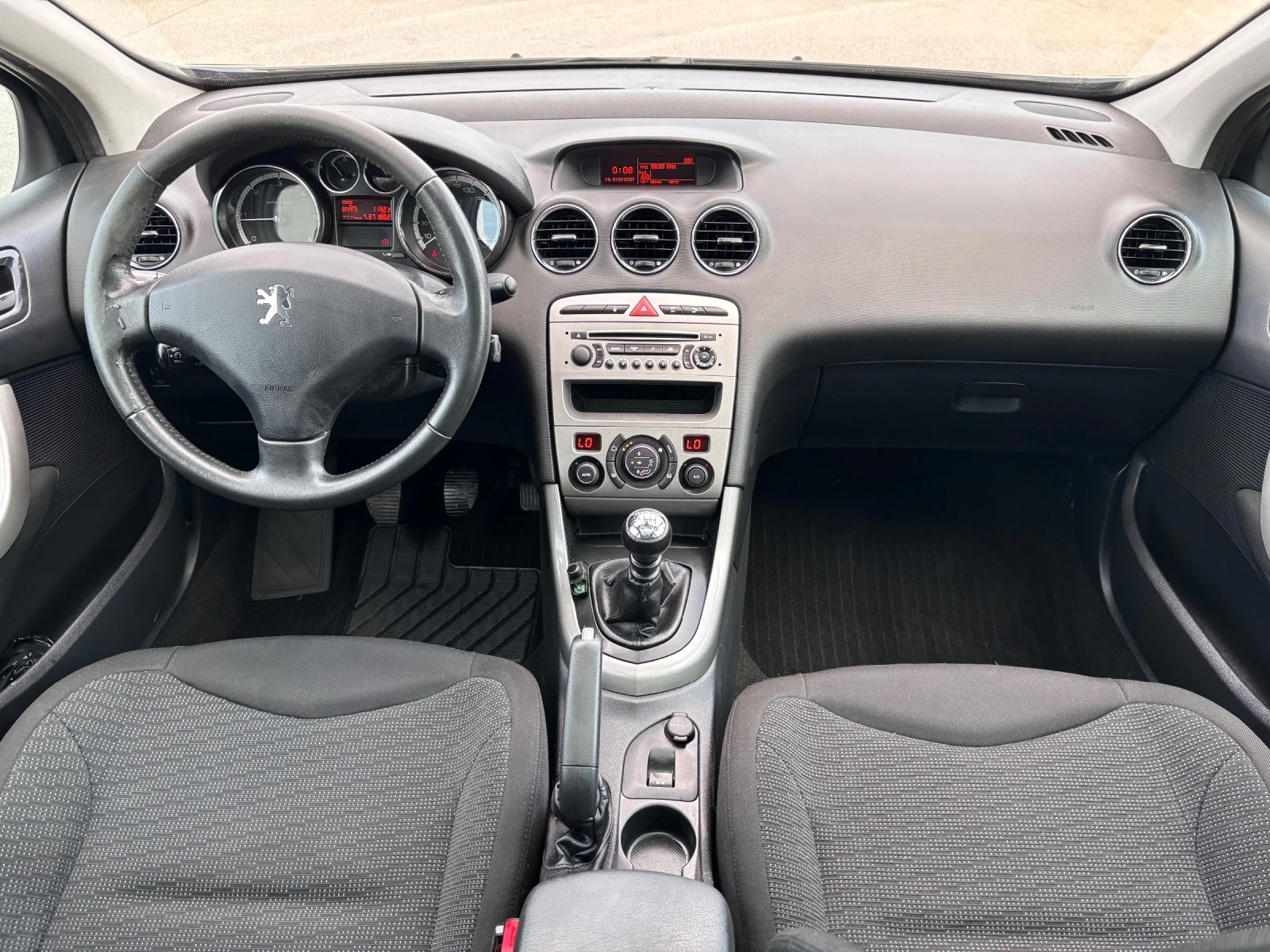 Peugeot 308 1.6HDI , снимка 10 - Автомобили и джипове - 55903423