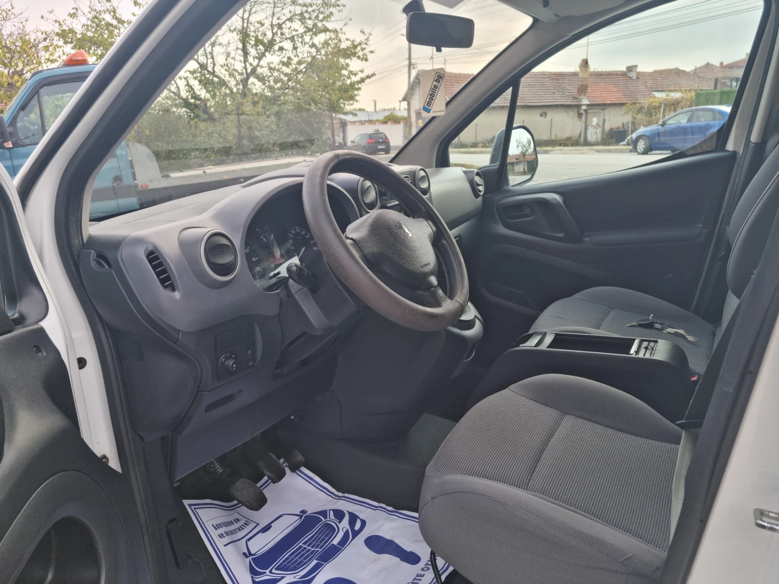 Peugeot Partner 1.6 HDI, снимка 8 - Автомобили и джипове - 56645283