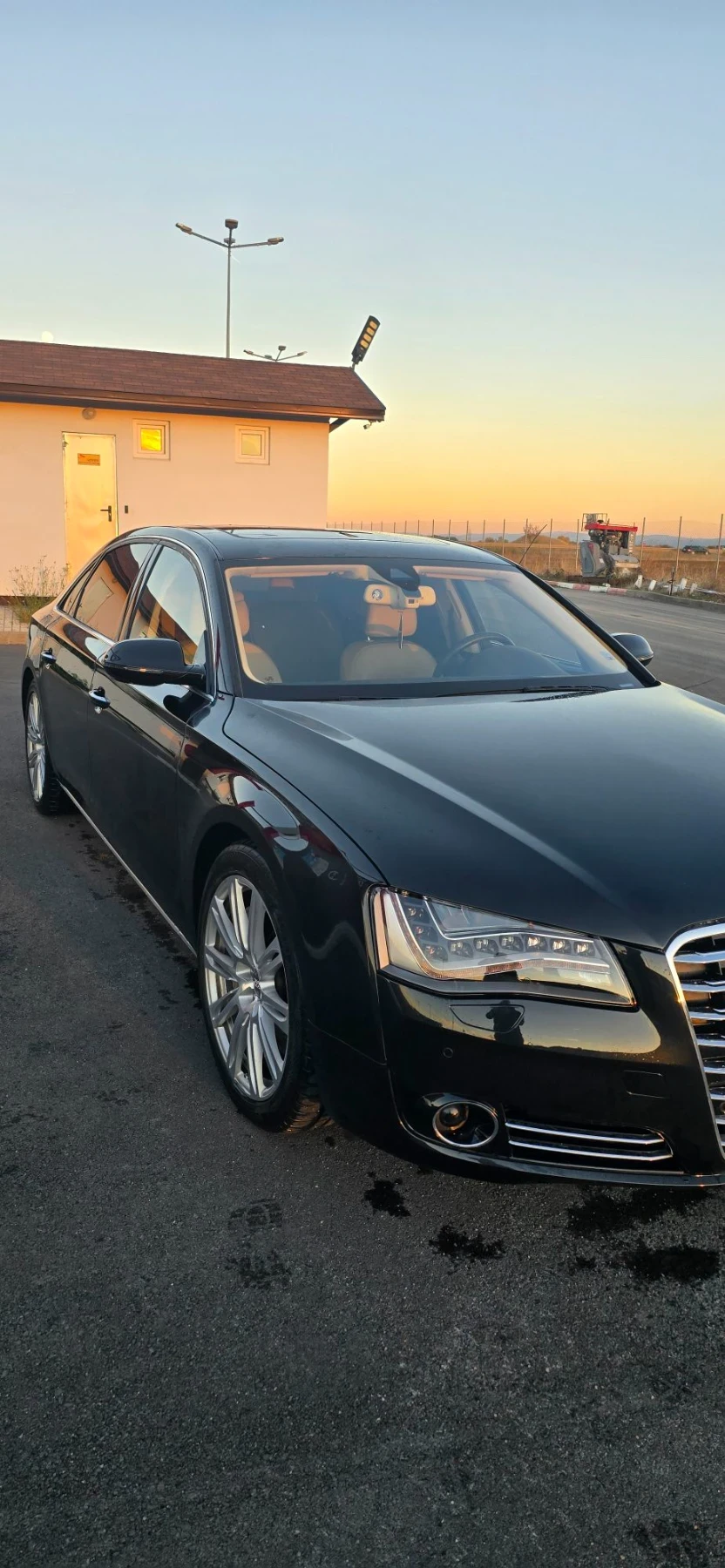 Audi A8 L 4.2 TDI всички екстри, снимка 2 - Автомобили и джипове - 56650263