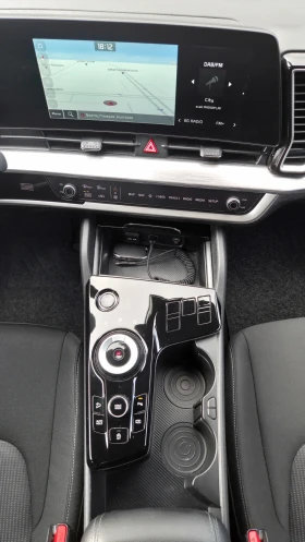 Kia Sportage 1.6CRDi-Mild Hybrid /AUTOMATIC /НОВ СЪЕДИНИТЕЛ, снимка 13