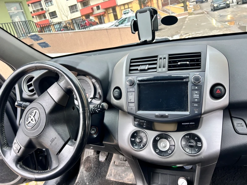 Toyota Rav4, снимка 9 - Автомобили и джипове - 48927210