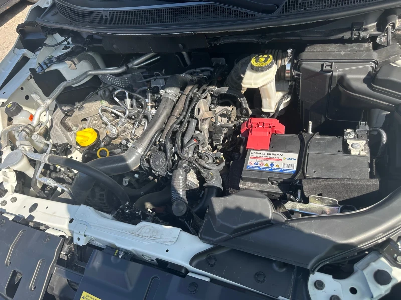 Nissan Qashqai, снимка 9 - Автомобили и джипове - 52580439