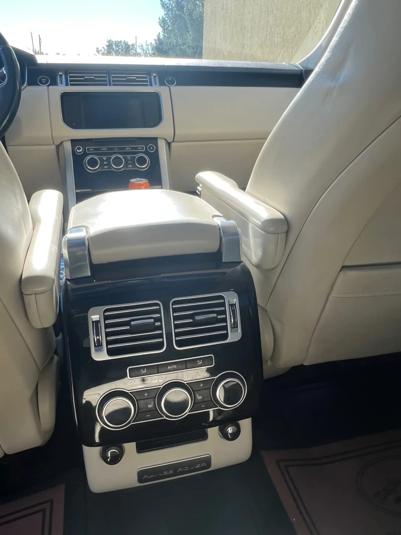 Land Rover Range rover SDV8, снимка 8 - Автомобили и джипове - 52077588