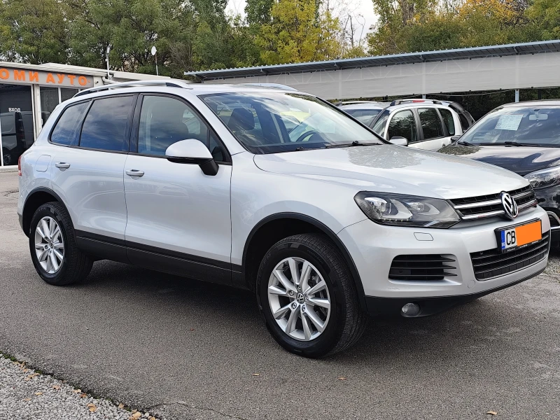 VW Touareg 3.0TDI* 4X4* BLUEMOTION* LED/XENON* АВТОМАТИК* EU5, снимка 3 - Автомобили и джипове - 52210142