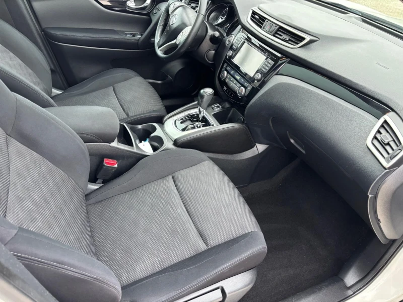 Nissan Qashqai 1.2 115кс avtomat navi panorama, снимка 10 - Автомобили и джипове - 53355028