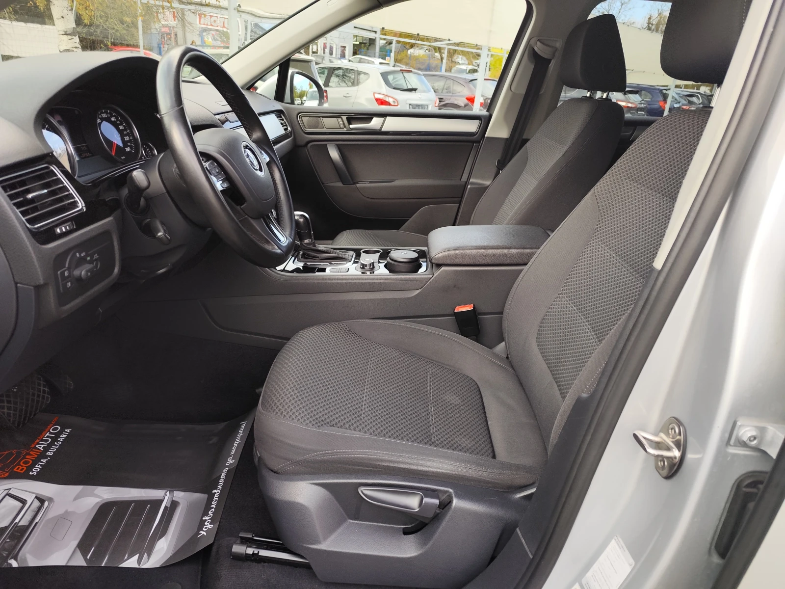 VW Touareg 3.0TDI* 4X4* BLUEMOTION* LED/XENON* АВТОМАТИК* EU5 - изображение 7