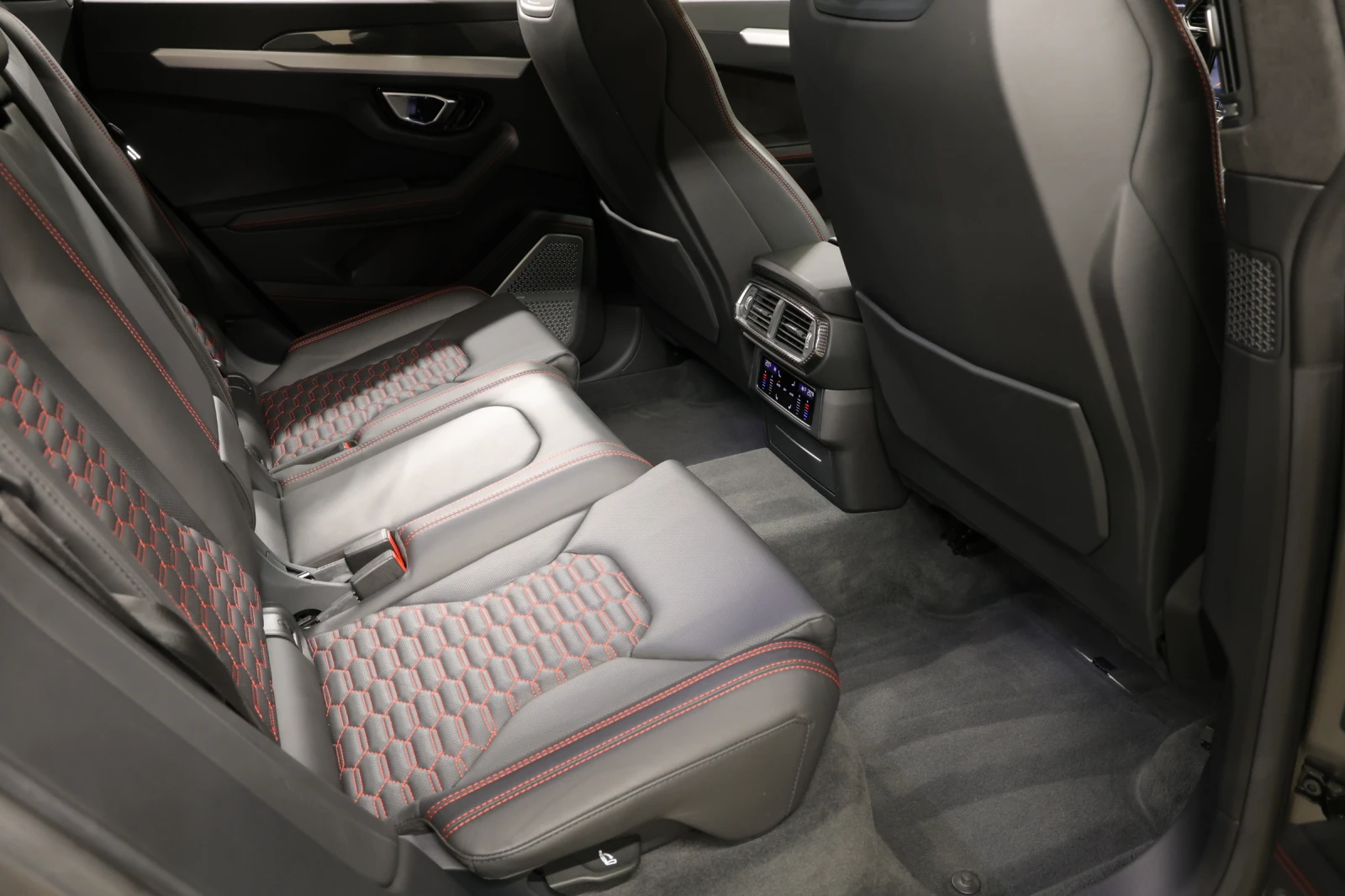 Lamborghini Urus Carbon Paket Ceramic | Mobile.bg � ����������� 16