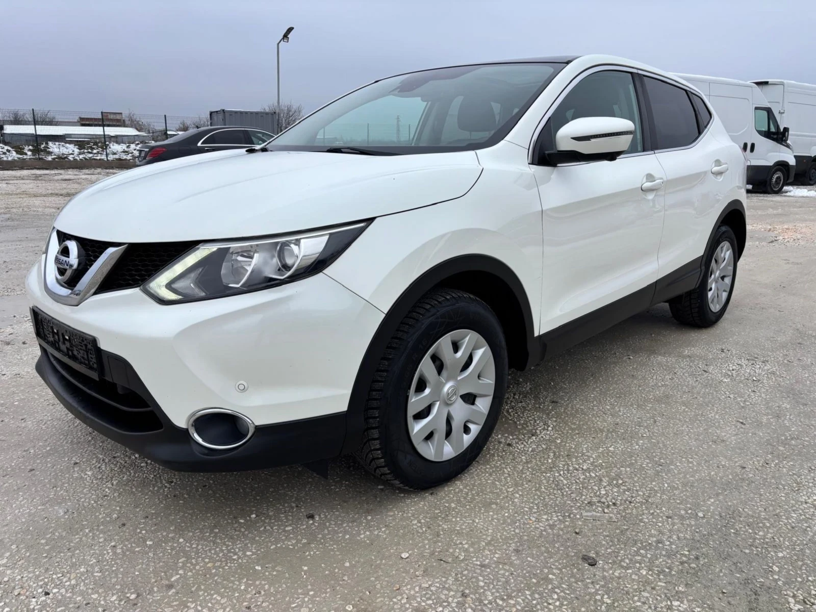 Nissan Qashqai 1.2 115�� avtomat navi panorama | Mobile.bg � ����������� 2