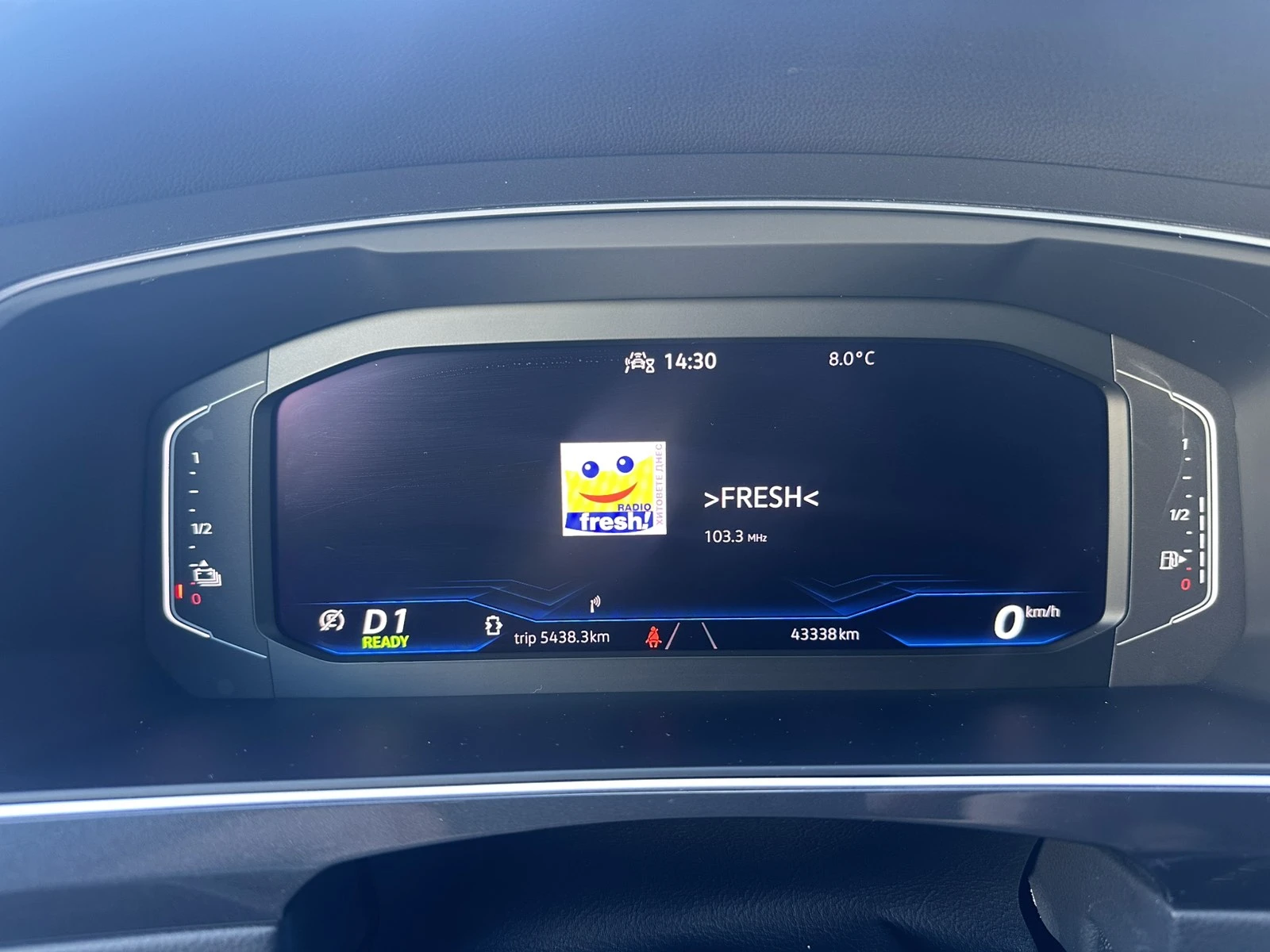 VW Tiguan 1.4 Hybrid R-line 245hp - изображение 10