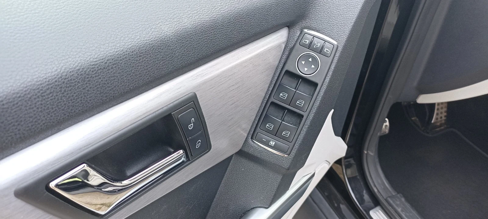 Mercedes-Benz GLK, снимка 6 - Автомобили и джипове - 53924876