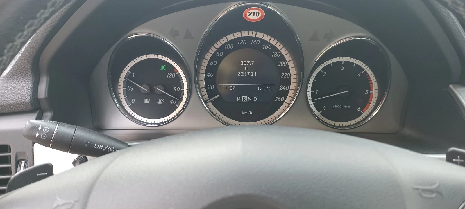 Mercedes-Benz GLK, снимка 9 - Автомобили и джипове - 53924876