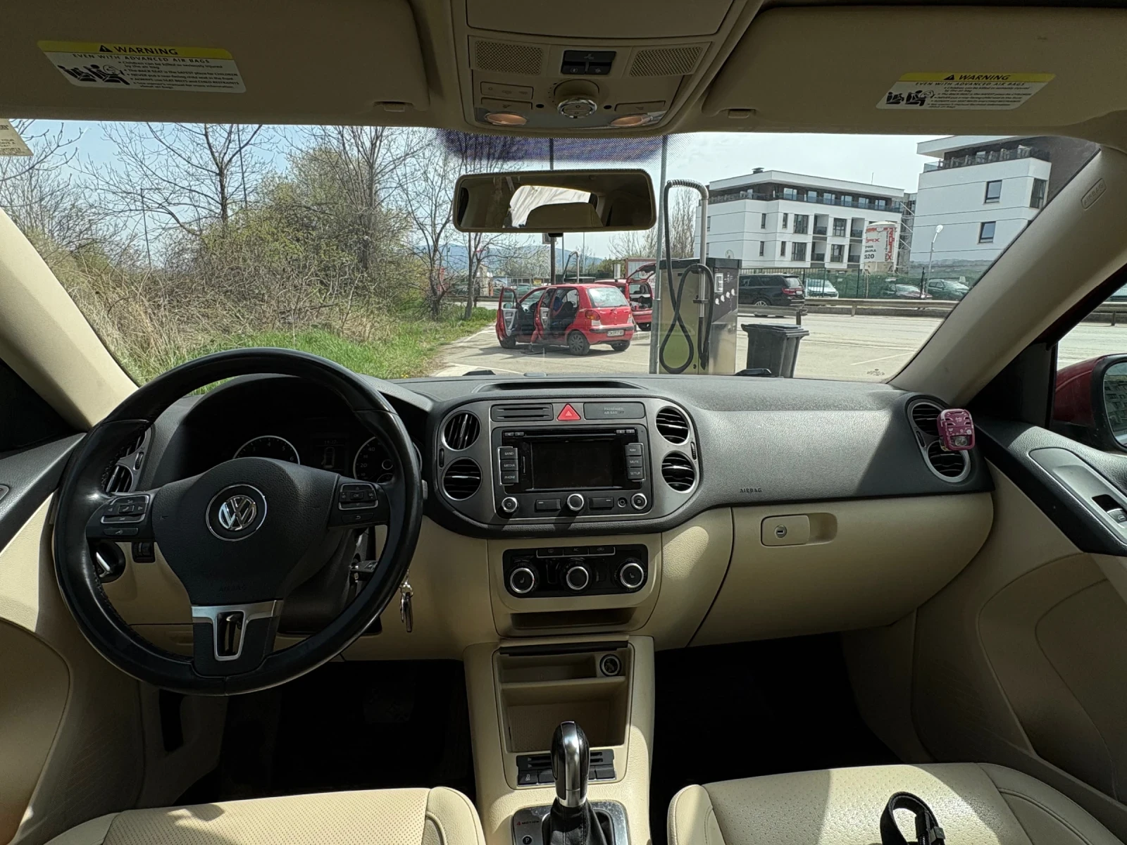 VW Tiguan 2.0T бензин, снимка 5 - Автомобили и джипове - 54152391