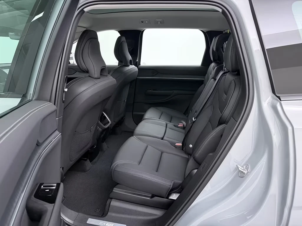 Volvo EX90 Electric Core Pano Camera Dis Winter pack, снимка 12 - Автомобили и джипове - 54325328