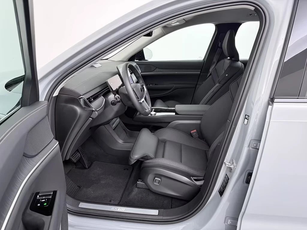 Volvo EX90 Electric Core Pano Camera Dis Winter pack, снимка 9 - Автомобили и джипове - 54325328