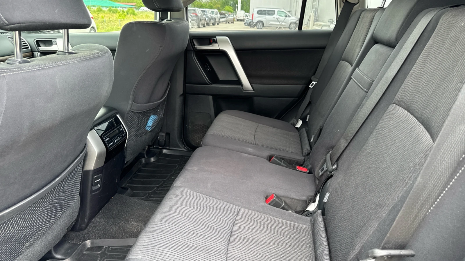 Toyota Land cruiser J150 EXEC. 2.8 D4D, снимка 11 - Автомобили и джипове - 54633685
