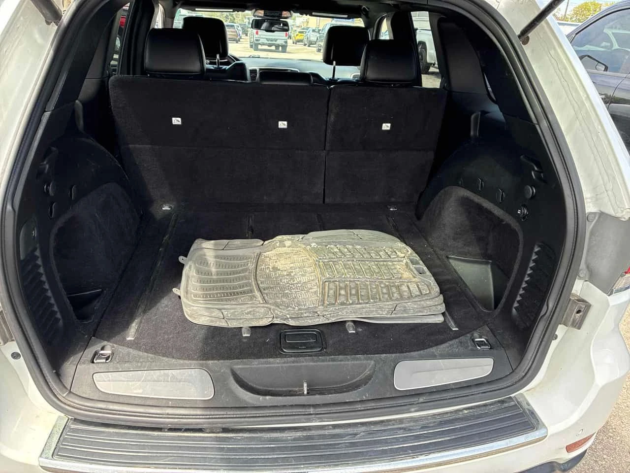 Jeep Grand cherokee * Limited * АВТОКРЕДИТ БЕЗ ПЪРВОНАЧАЛНА ВНОСКА*   , снимка 13 - Автомобили и джипове - 54668340