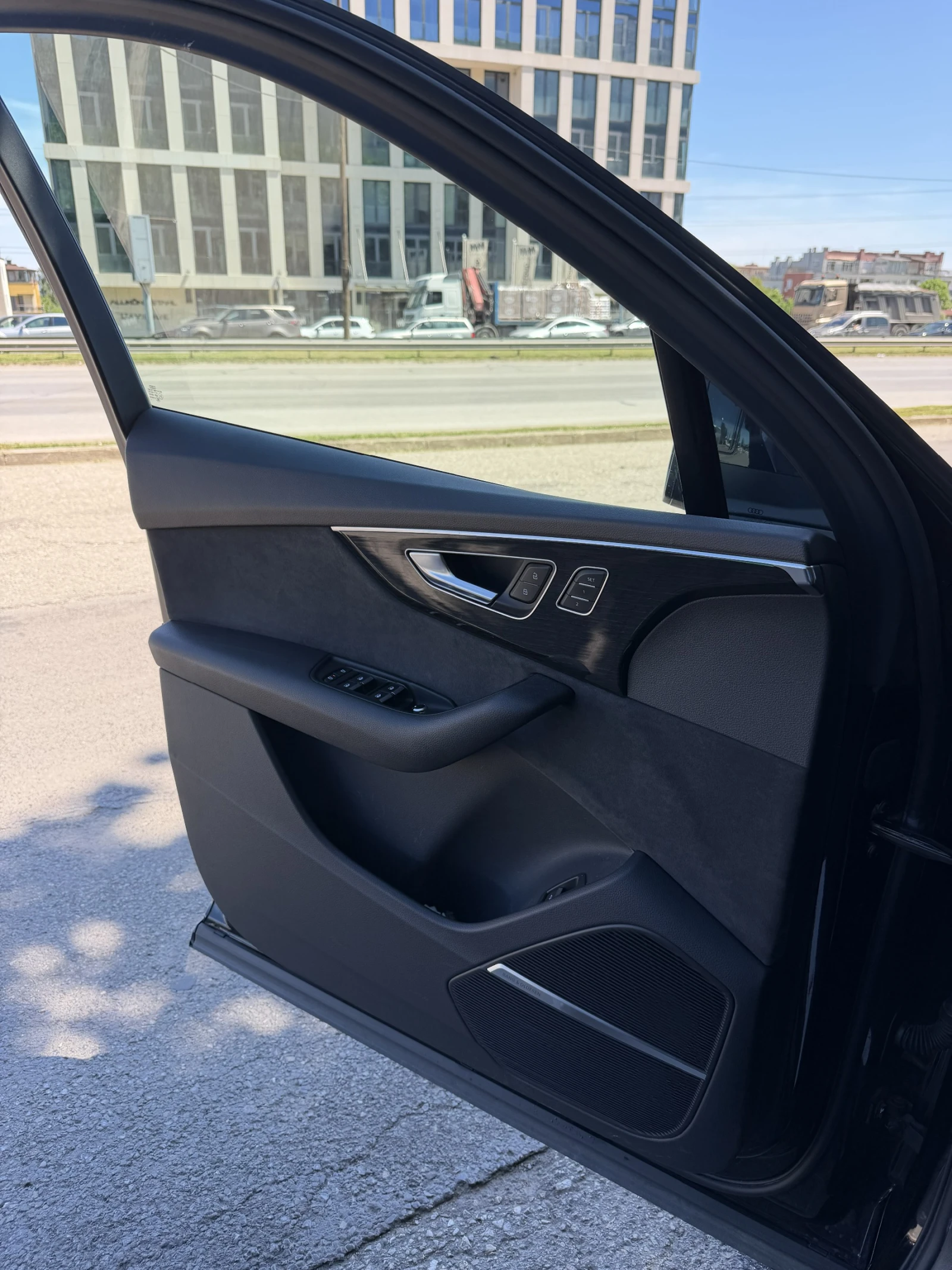 Audi Q7 S Line, снимка 16 - Автомобили и джипове - 54725275