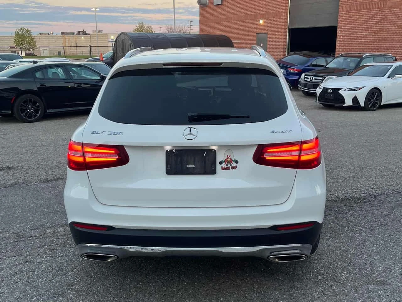 Mercedes-Benz GLC 300 4MATIC/360/ПАНОРАМА/ПОДГРЕВИ/АВТОФИНАНСИРАНЕ, снимка 7 - Автомобили и джипове - 54728648