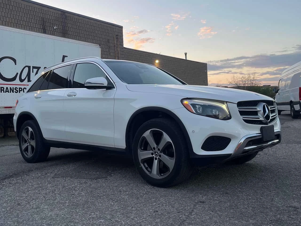 Mercedes-Benz GLC 300 4MATIC/360/ПАНОРАМА/ПОДГРЕВИ/АВТОФИНАНСИРАНЕ, снимка 3 - Автомобили и джипове - 54728648