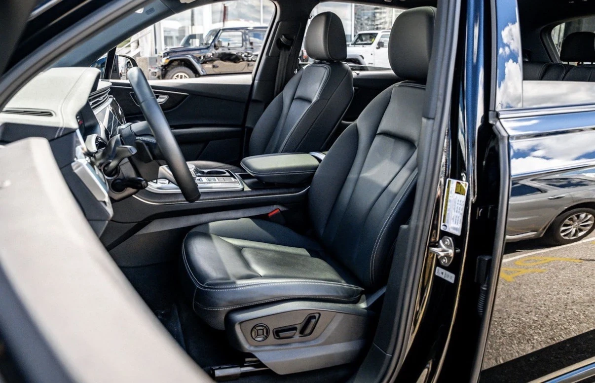 Audi Q7 55TFSI * FACE * AUDI PRE SENSE * 12K KM * 6+ 1 * , снимка 5 - Автомобили и джипове - 55486549