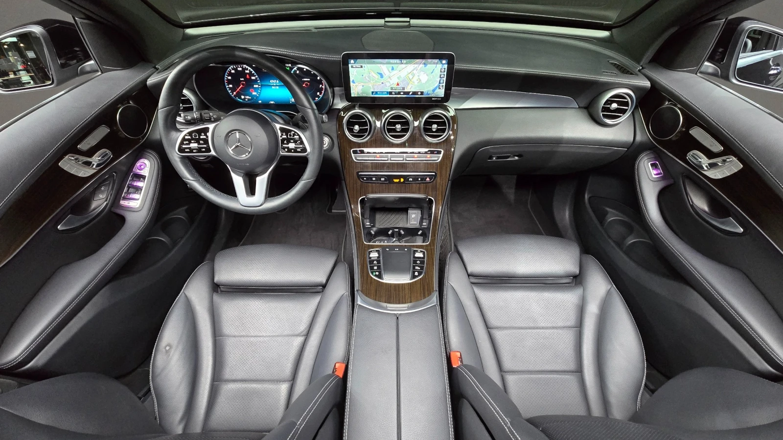 Mercedes-Benz GLC 300 4MATIC, снимка 5 - Автомобили и джипове - 55654986