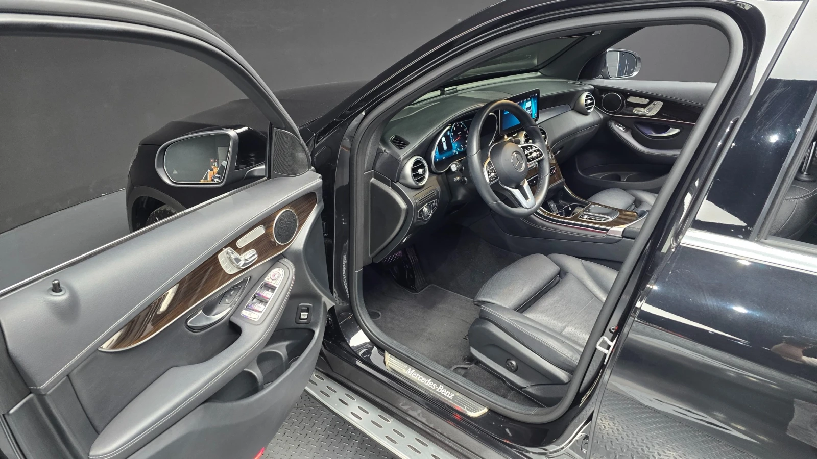 Mercedes-Benz GLC 300 4MATIC, снимка 9 - Автомобили и джипове - 55654986