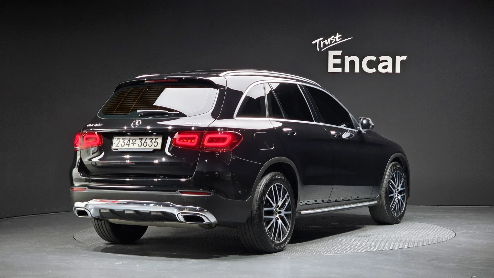 Mercedes-Benz GLC 300 4MATIC, снимка 2 - Автомобили и джипове - 55654986