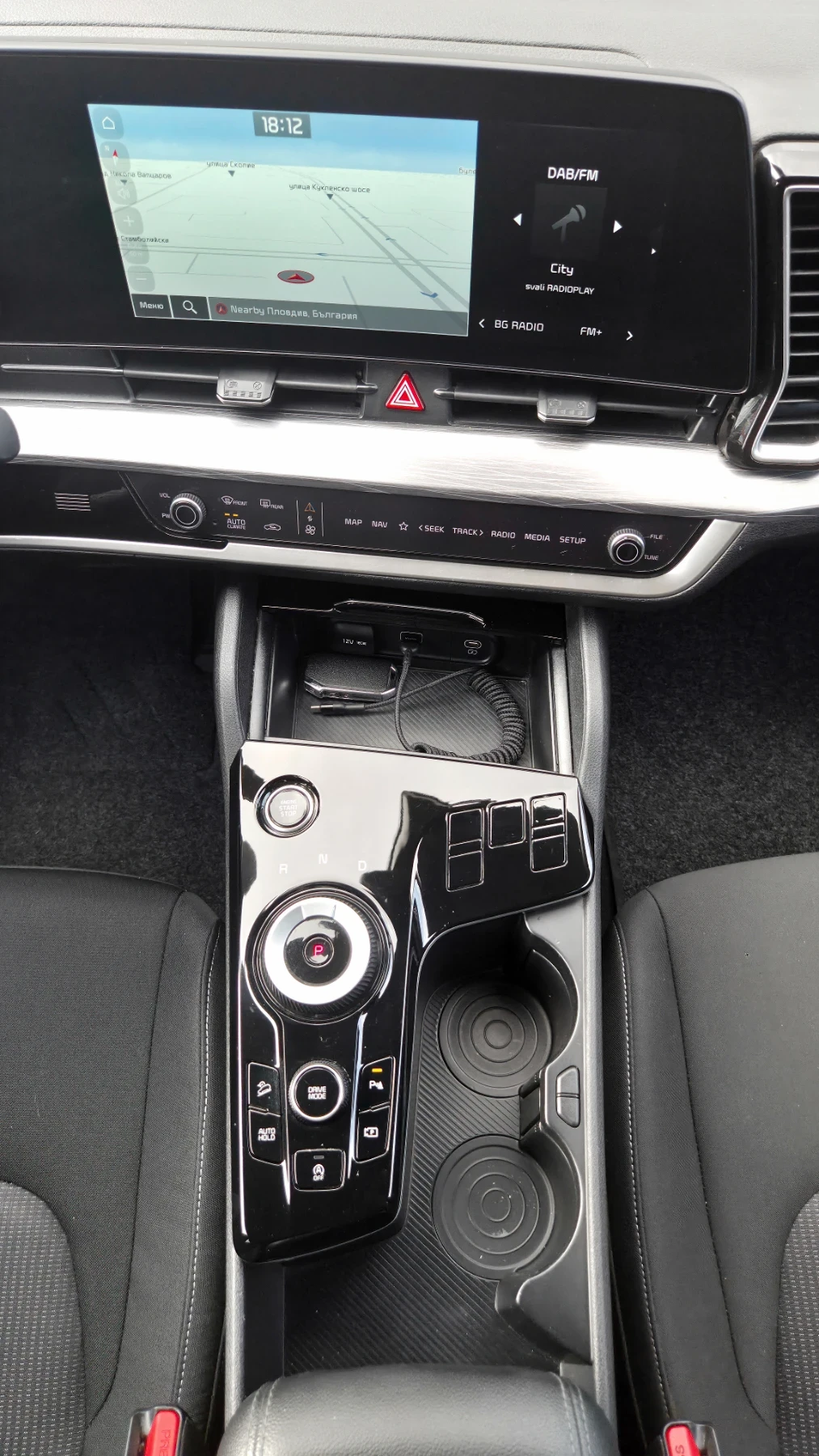 Kia Sportage 1.6CRDi-Mild Hybrid /AUTOMATIC /НОВ СЪЕДИНИТЕЛ, снимка 13 - Автомобили и джипове - 55960928