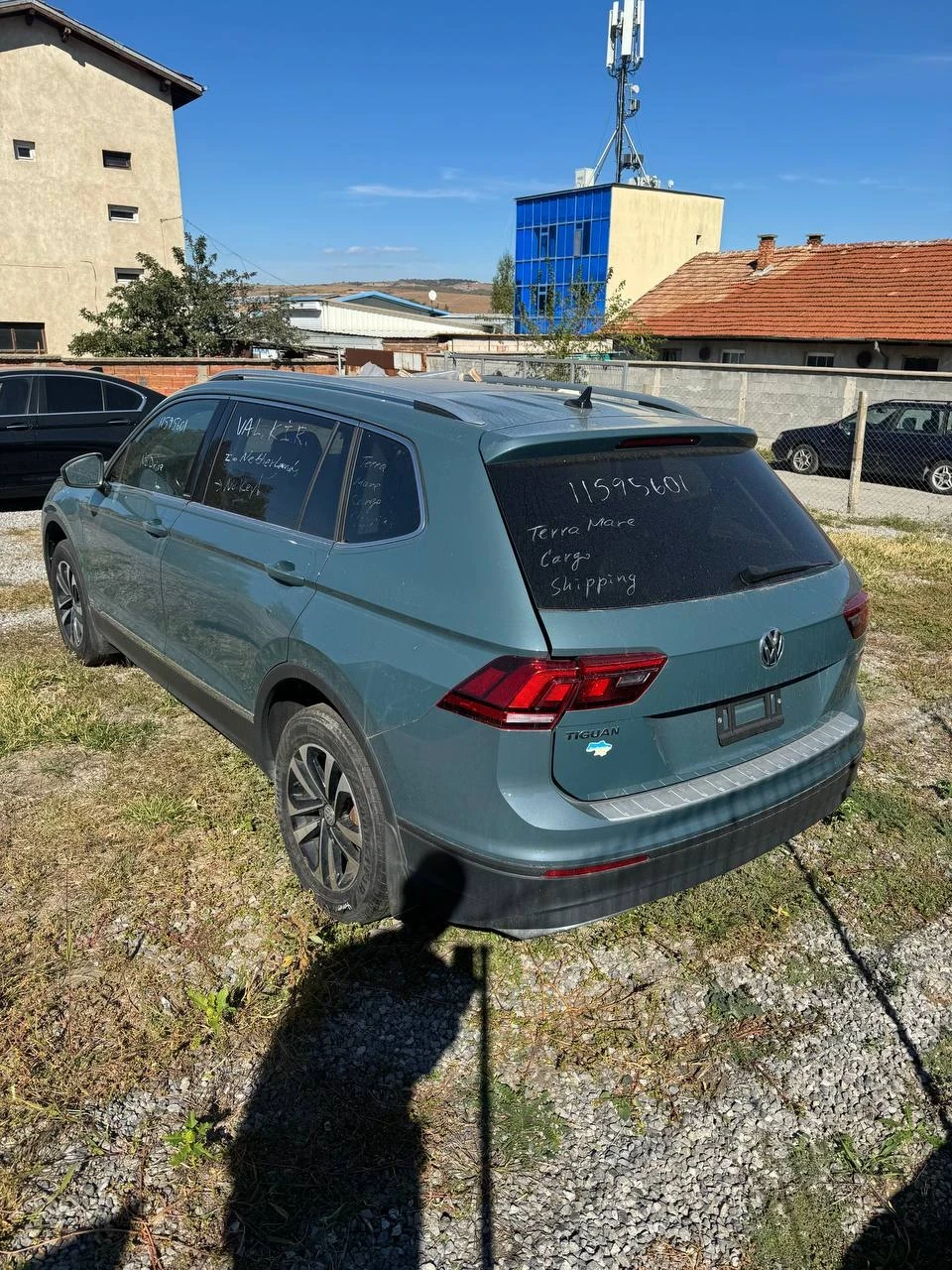 VW Tiguan, снимка 5 - Автомобили и джипове - 56207597