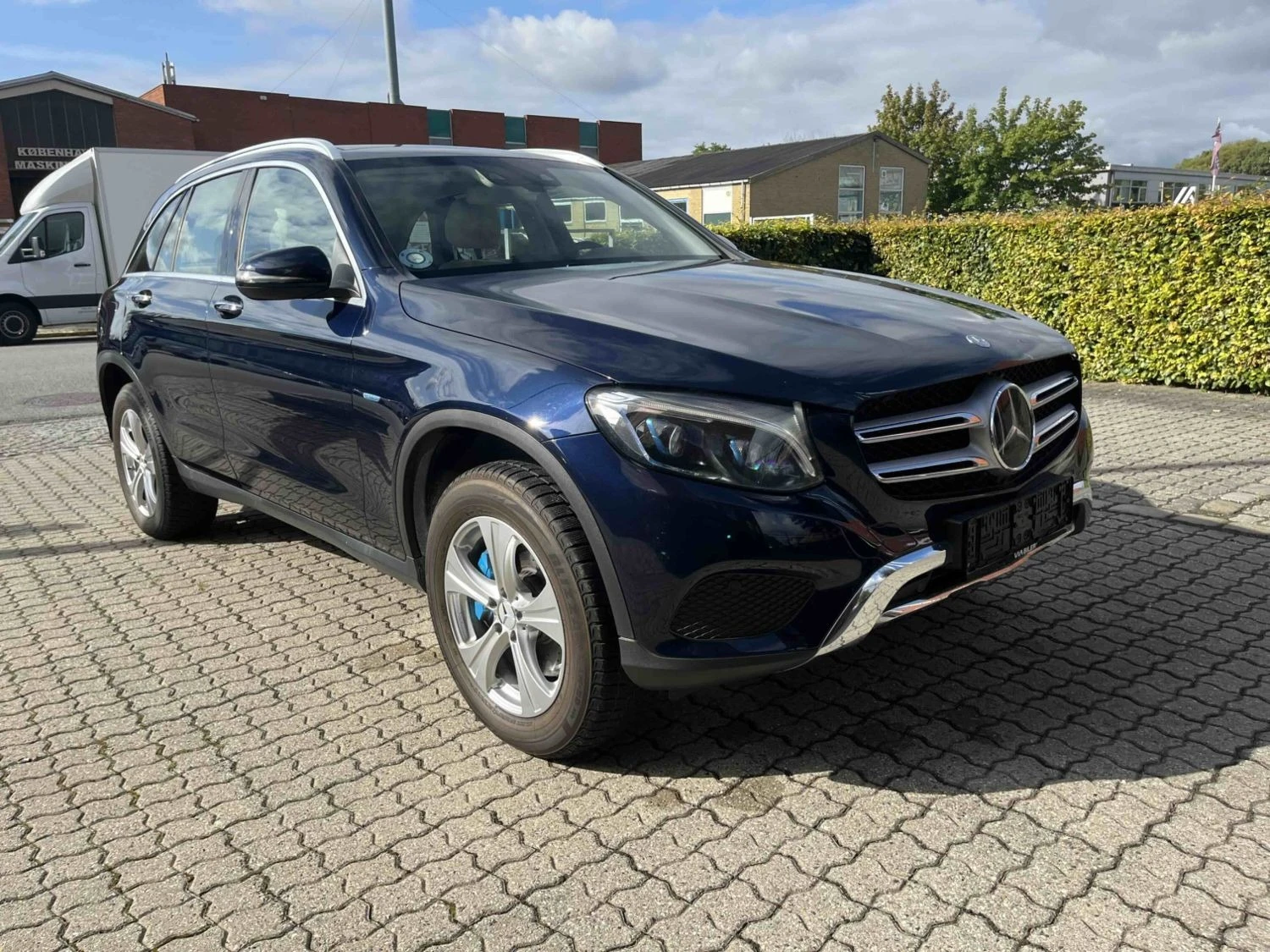 Mercedes-Benz GLC 350 350 e 4 Matic, снимка 6 - Автомобили и джипове - 56373614