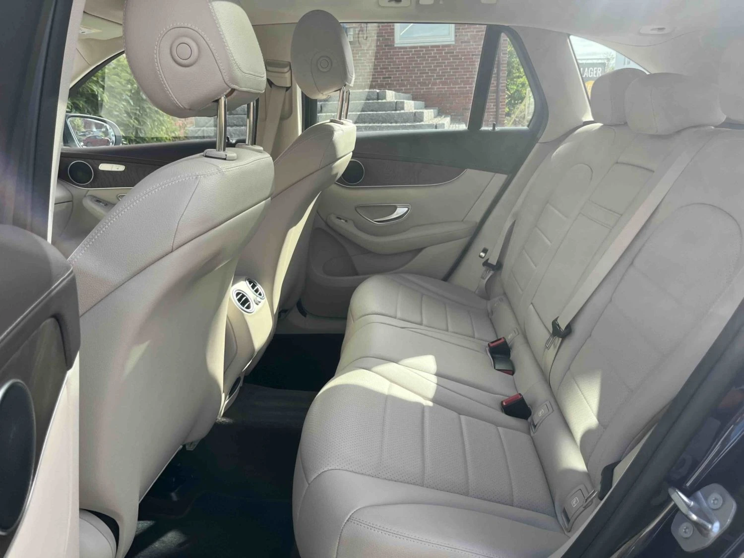 Mercedes-Benz GLC 350 350 e 4 Matic, снимка 8 - Автомобили и джипове - 56373614