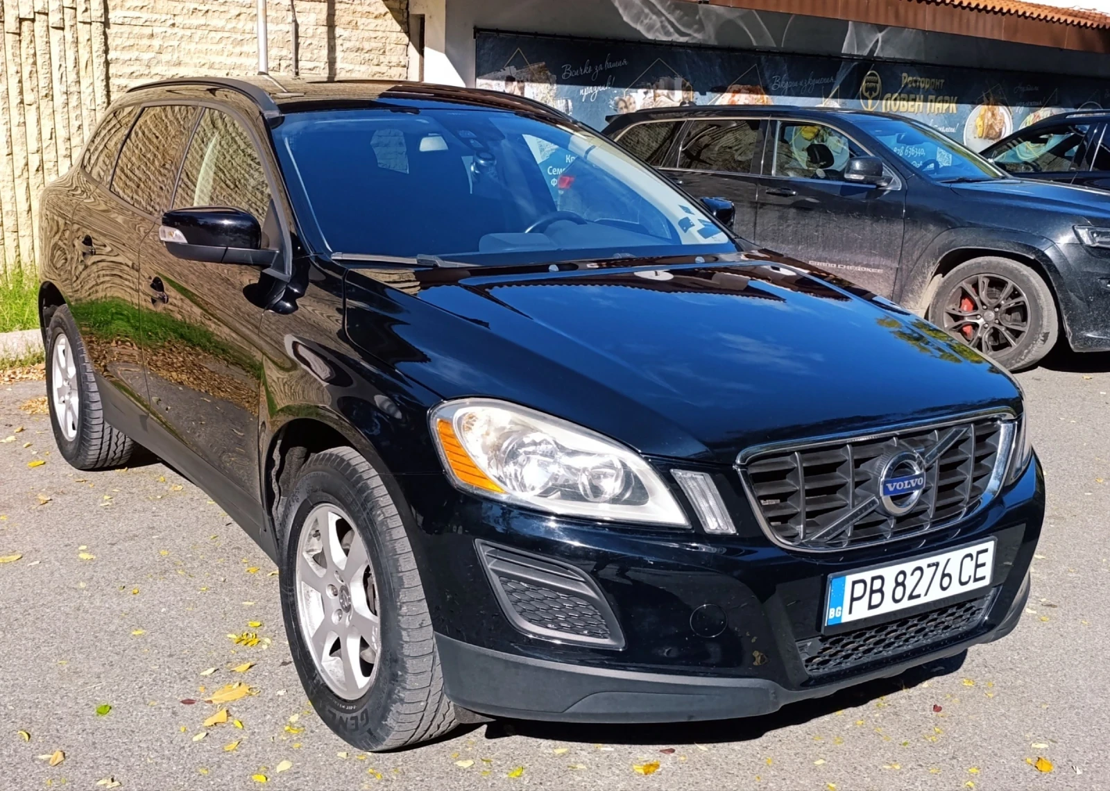 Volvo XC60 D3/Automatic , снимка 2 - Автомобили и джипове - 56566524