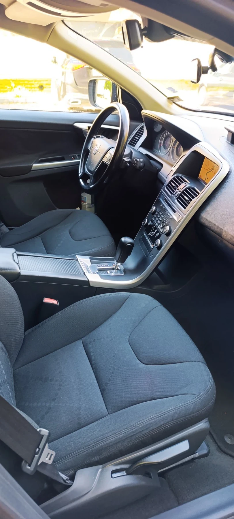 Volvo XC60 D3/Automatic , снимка 15 - Автомобили и джипове - 56566524