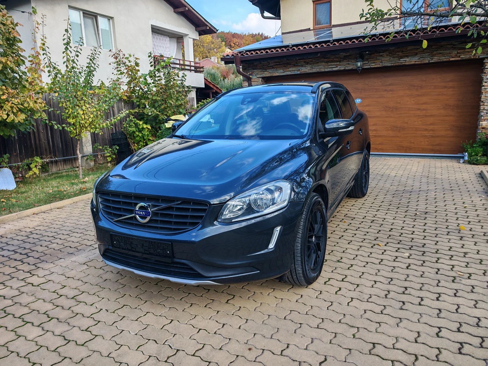 Volvo XC60 2.0TDI-НАВИ