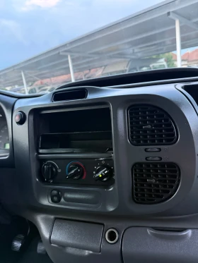 Ford Transit 2.0TDI КЛИМАТИК, снимка 11