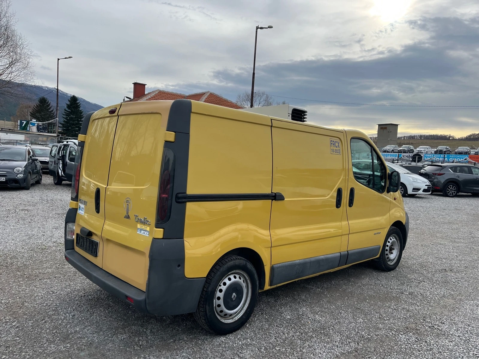 Renault Trafic 1.9DCI - изображение 4