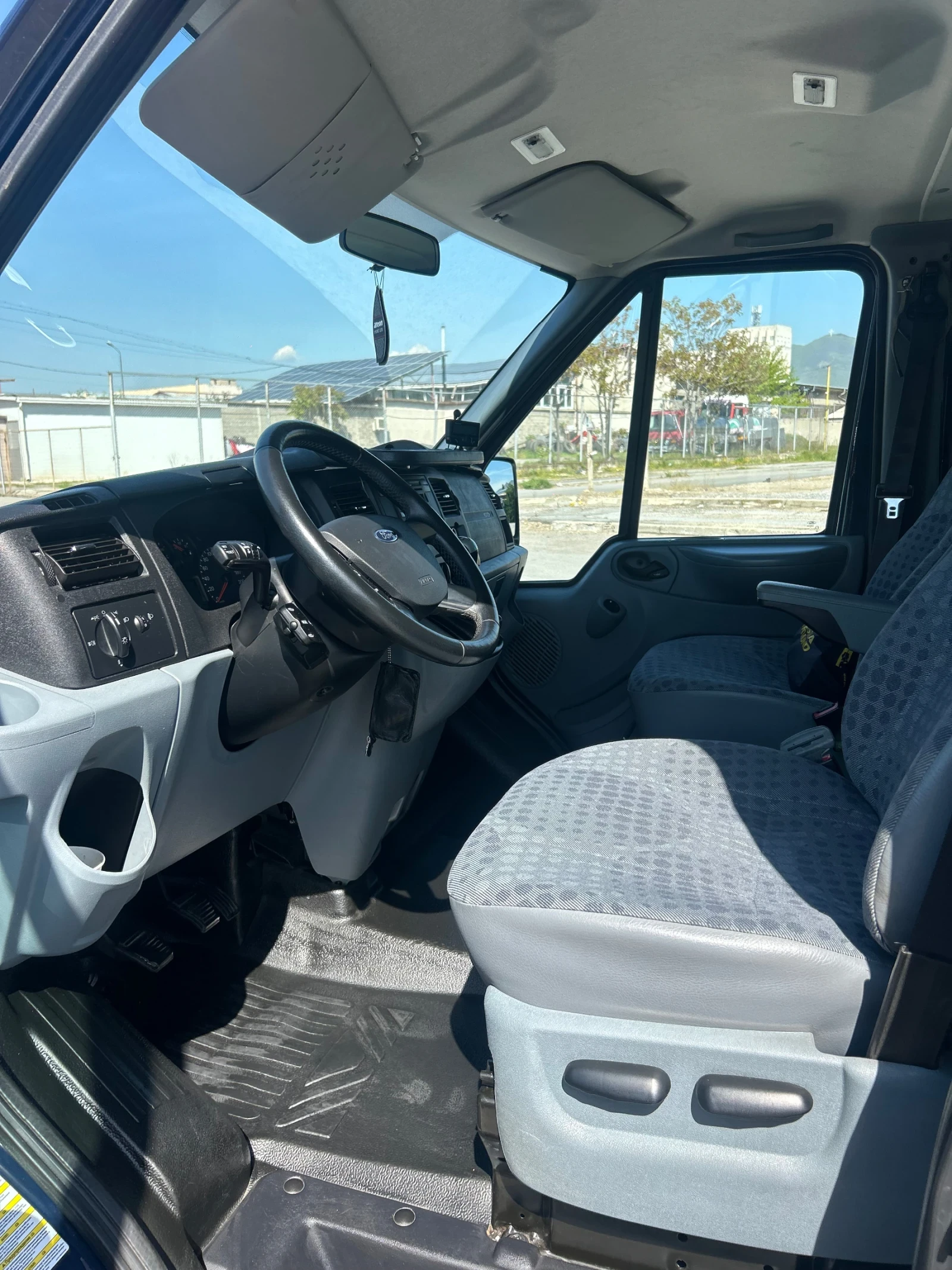 Ford Transit TREND 2.2TDCI 115ps 6ск Пътнически ТОП, снимка 11 - Бусове и автобуси - 54459445