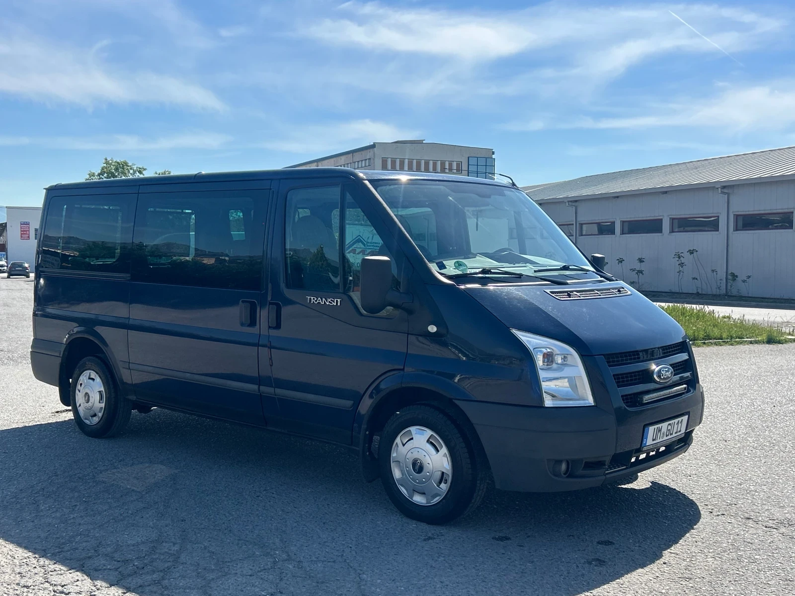 Ford Transit TREND 2.2TDCI 115ps 6ск Пътнически ТОП, снимка 5 - Бусове и автобуси - 54459445