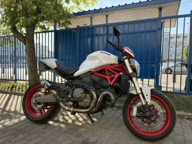 ������ Ducati Monster