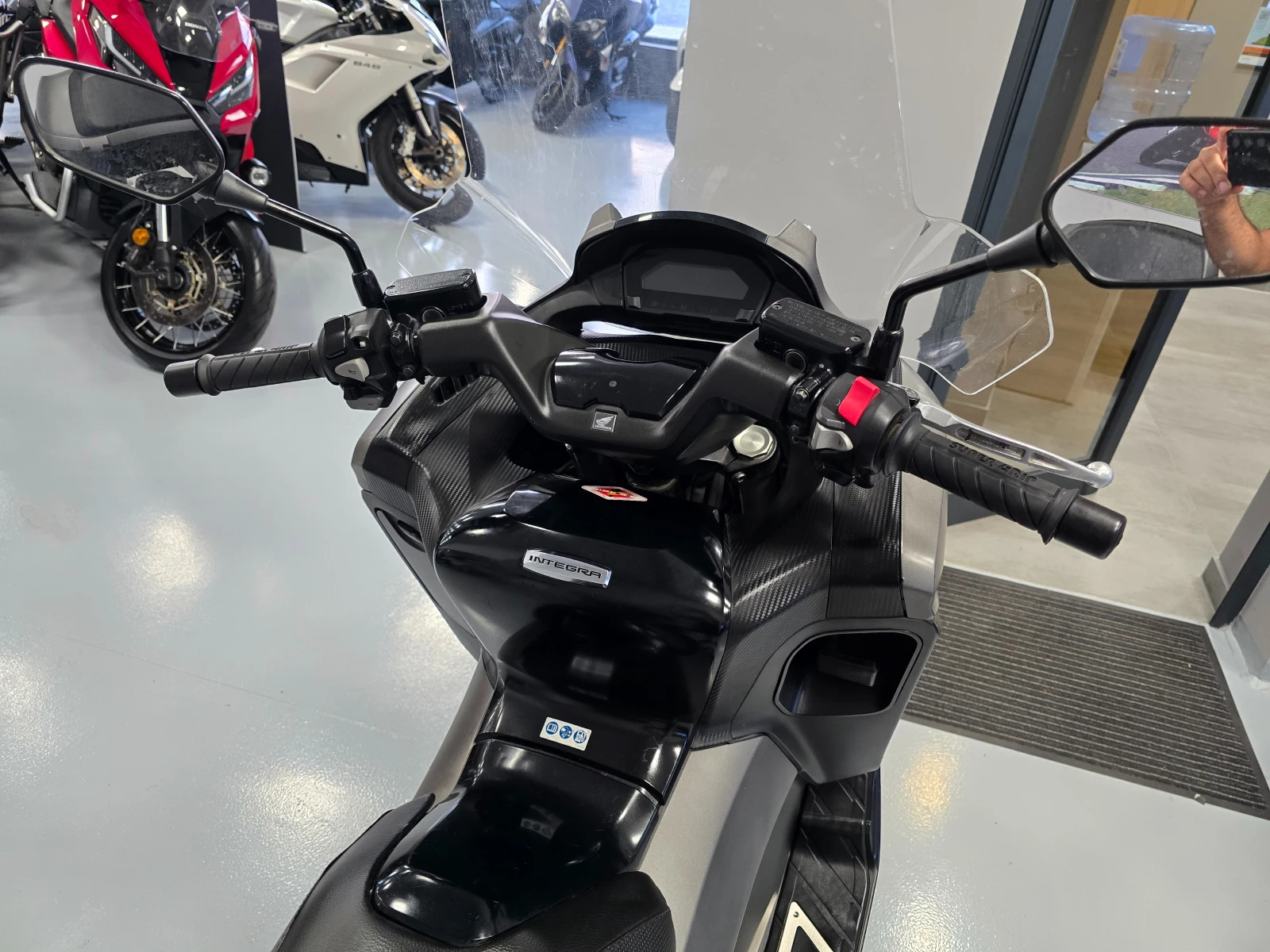Honda Integra 750ie, ABS-Led, 2017г. - изображение 10