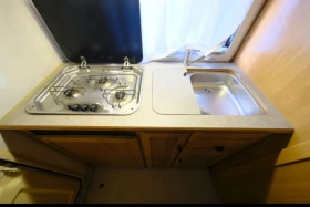 Кемпер HYMER / ERIBA CAMP SWING 544 6 места спане 5 места сядане, снимка 11 - Каравани и кемпери - 53623057