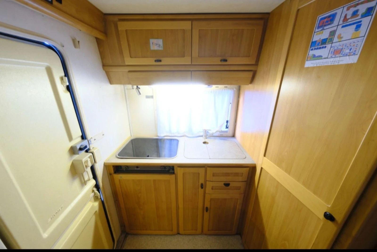 Кемпер HYMER / ERIBA CAMP SWING 544 6 места спане 5 места сядане - изображение 10