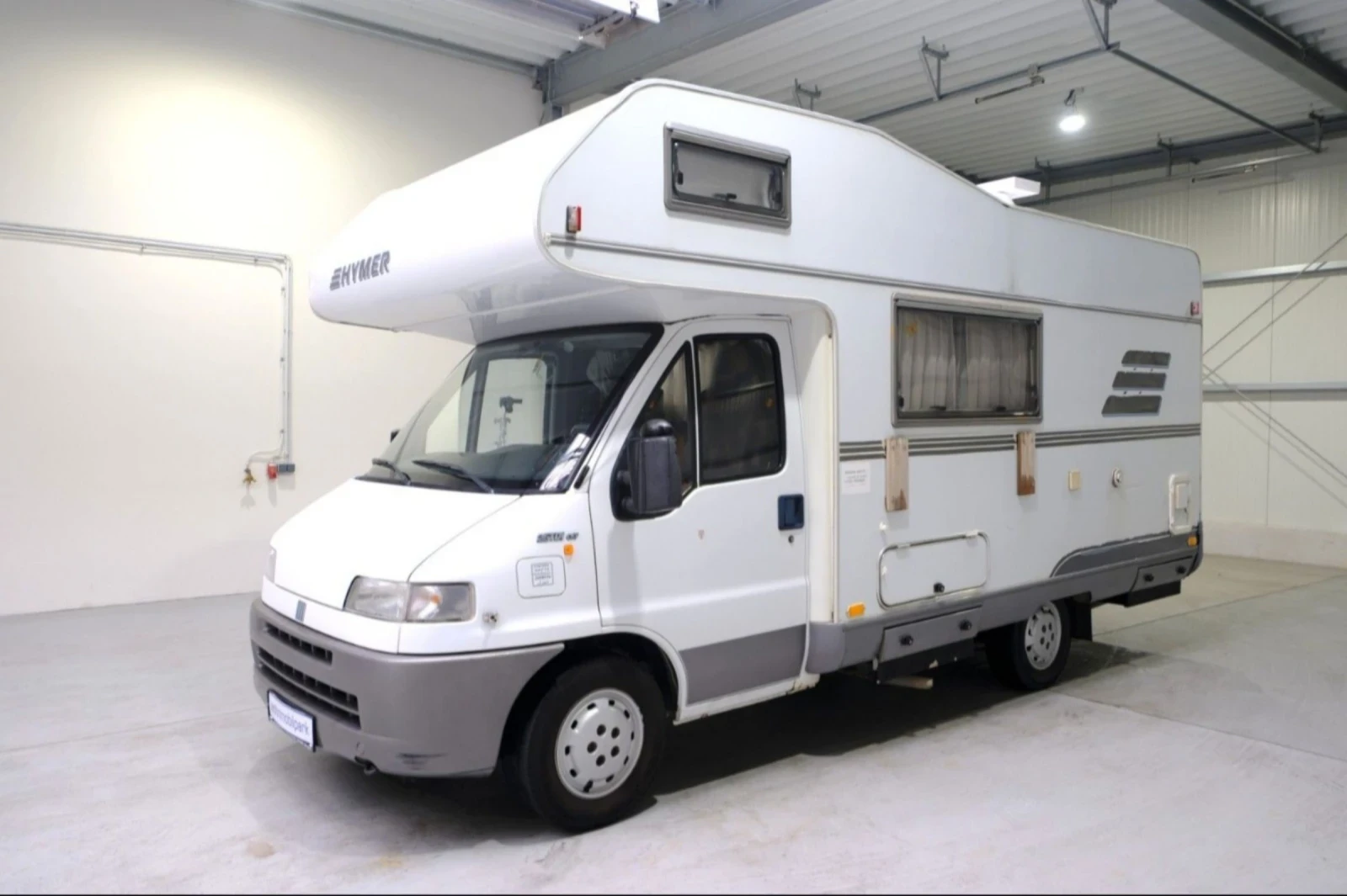Кемпер HYMER / ERIBA CAMP SWING 544 6 места спане 5 места сядане - изображение 2