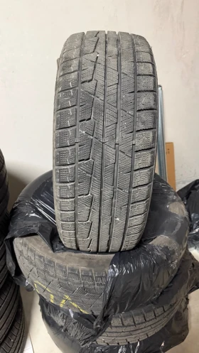 Гуми Зимни 225/45R19, снимка 1